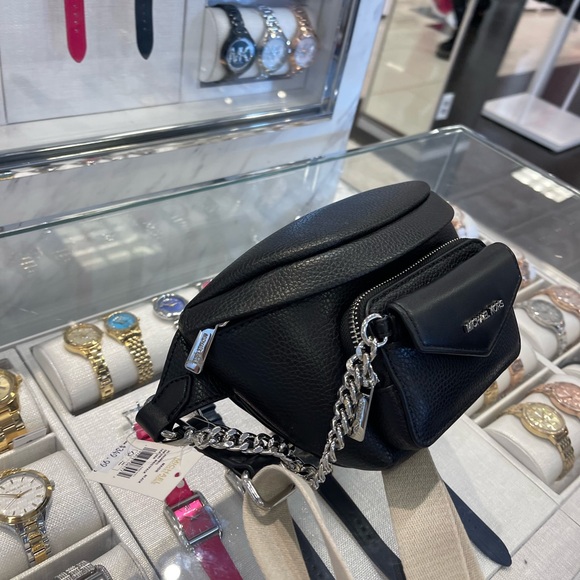 Michael Kors Maisie 2 In 1 Small Leather Waist pack Fanny pack Bag (Black) MK - Picture 16 of 16